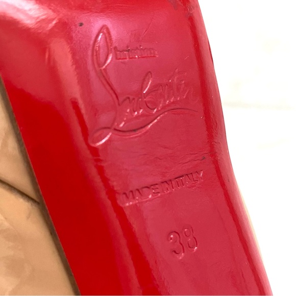 $875 Christian Louboutin Made in Italy Bianca Tan Patent Leather Pump Heels Sz 8 - Picture 12 of 13